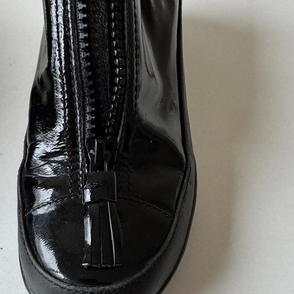 Cole Haan (NikeAir) Sleek Black Women's Waterproof Shoes - Picture 5 of 10